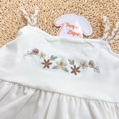 Vestido com Flores Bordadas - Off White
